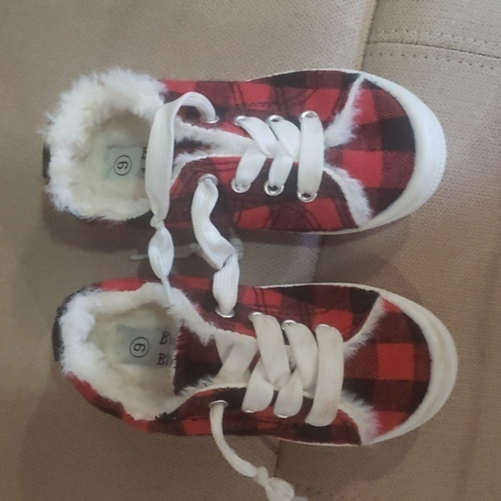 Girls size 9 Bumble and Birdie‎ shoes